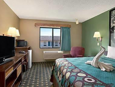 Super 8 By Wyndham Russellville Exterior foto